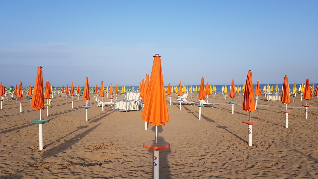 Appartamento Magnolia Lignano Sabbiadoro Luaran gambar
